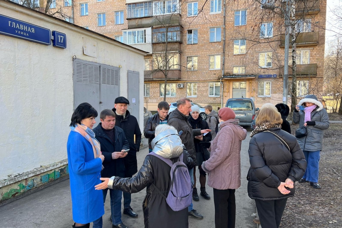 8 марта глава муниципального округа Восточный в г. Москве Лебедева Н.Н. приняла участие в очередном обходе территории района