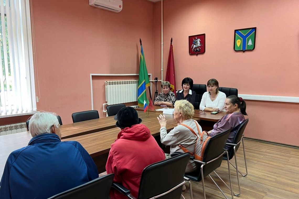 Провели совместный прием жителей по вопросам социальной поддержки