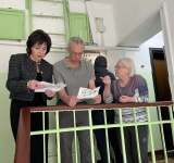 Вместе с представителями управляющей компании провели прием жителя с выходом на территорию